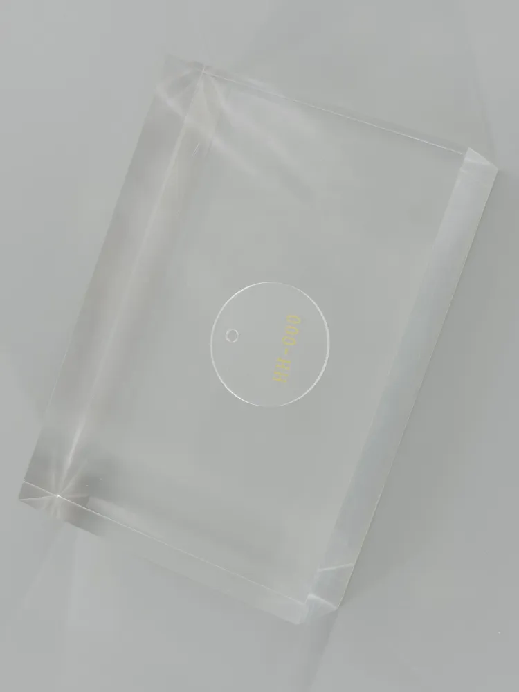 Clear acrylic — Top view