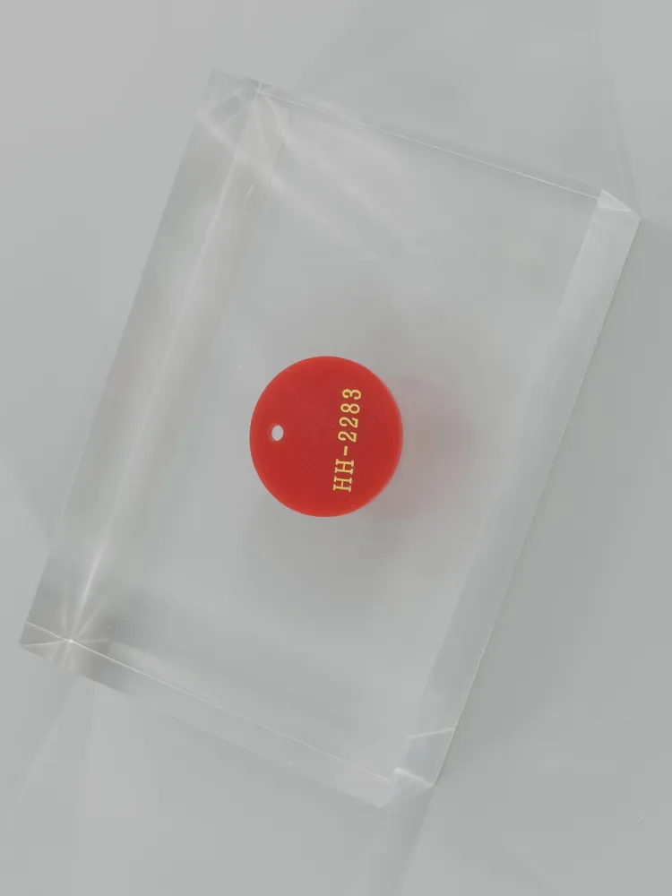 Red acrylic — Top view