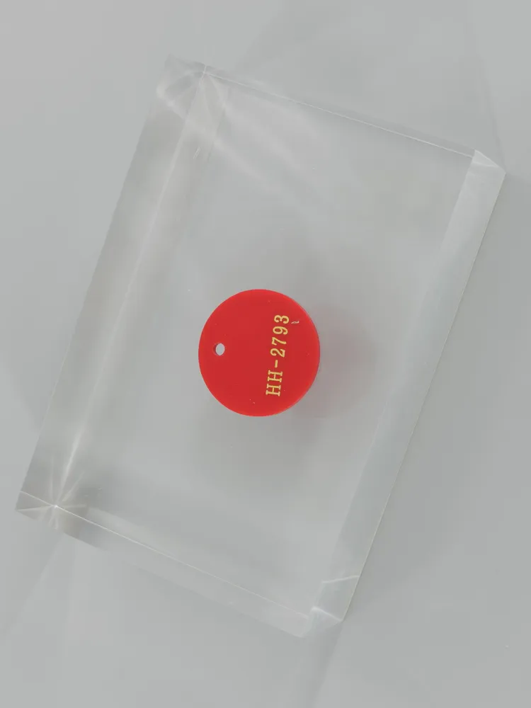 Red acrylic — Top view