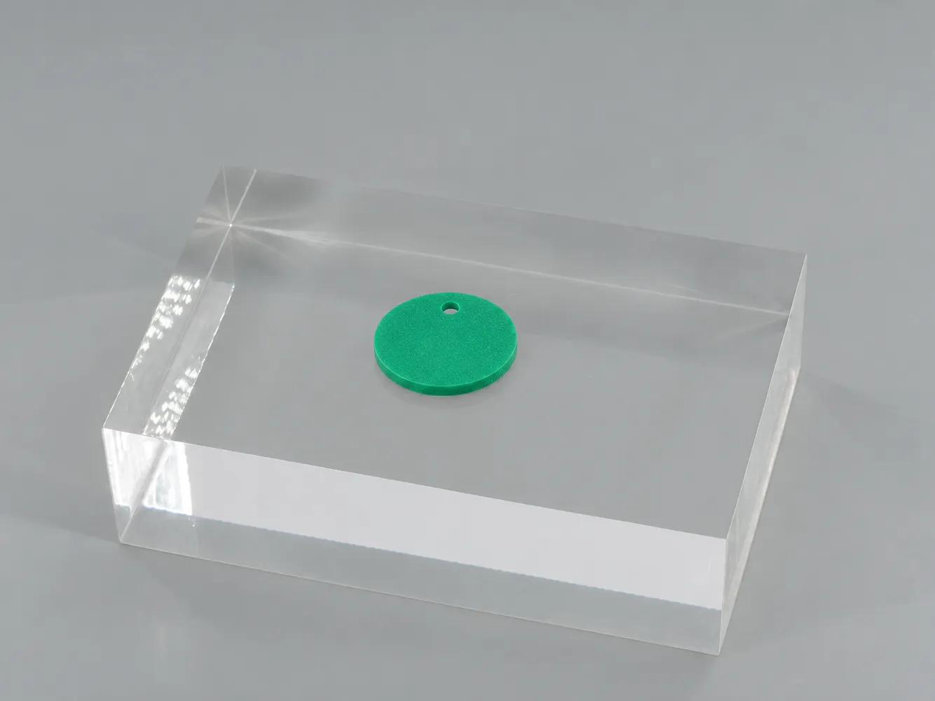 Green expanded PVC foam sheet: matte green surface, colored through to the edge (illustrative image)